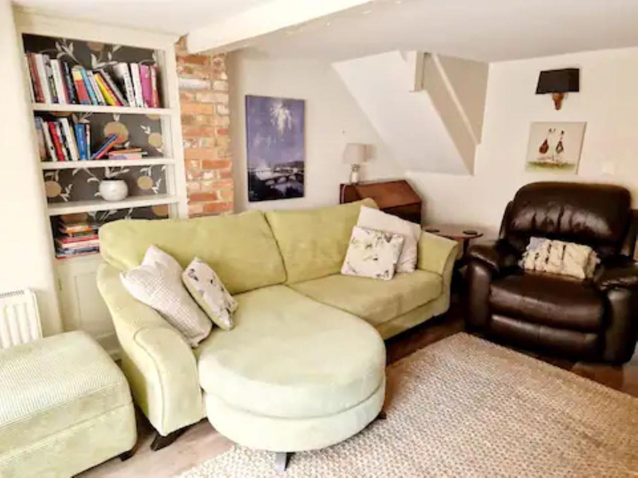 Jackdaw Cottage-Beautiful Cottage, Town Centre Wimborne Minster Buitenkant foto